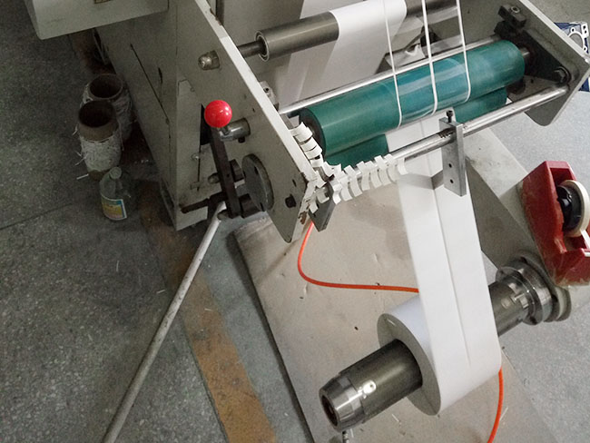 不干膠標簽機器